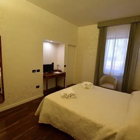 מלון Residenza Duse 3*