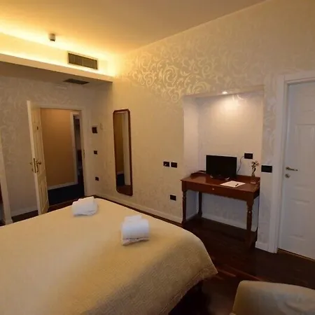 Residenza Duse 3* ג'ויה דל קולה