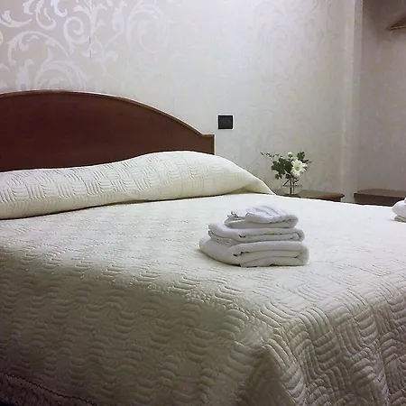 Residenza Duse 3* ג'ויה דל קולה